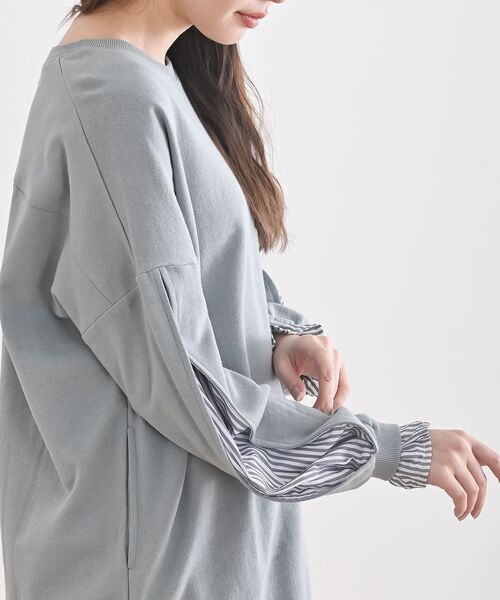 rps（アールピーエス）の「袖布帛切替裏毛チュニック（チュニック・レディース・アイボリー/サックスブルー/ブラック/ネイビー/グレイッシュブルー/ブラック系その他2/チャコールグレー・フリー）」の17枚目の写真