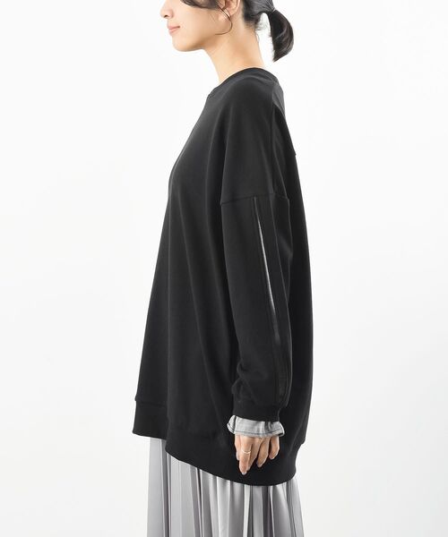 rps（アールピーエス）の「袖布帛切替裏毛チュニック（チュニック・レディース・アイボリー/サックスブルー/ブラック/ネイビー/グレイッシュブルー/ブラック系その他2/チャコールグレー・フリー）」の9枚目の写真