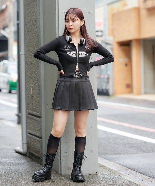 SPINNS(スピンズ)の「2ベルト付き ボックスプリーツミニスカート(スカート・レディース・ブラック/チャコール/ベージュ・M/S)」の13枚目の写真