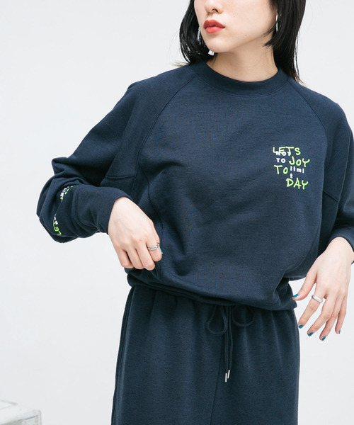 KBF(ケイビーエフ)の「ネップスウェット(Tシャツ/カットソー・レディース・オフホワイト/ネイビー・ONE)」の11枚目の写真