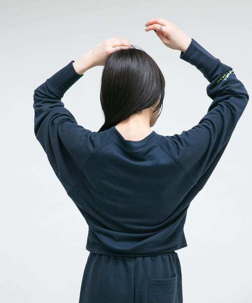 KBF(ケイビーエフ)の「ネップスウェット(Tシャツ/カットソー・レディース・オフホワイト/ネイビー・ONE)」の13枚目の写真