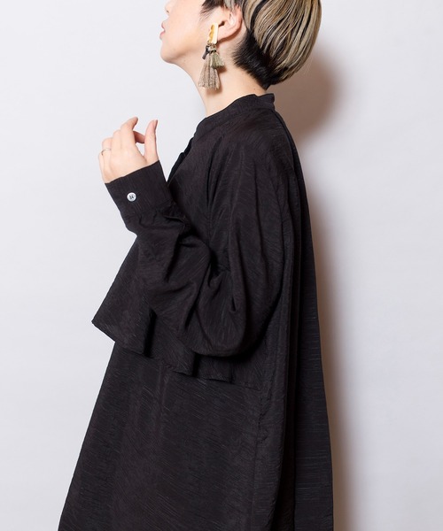 OSMOSIS（オズモーシス）の「タックフレアーブラウス（シャツ/ブラウス・レディース・イエロー/ブラック/ライトベージュ・ONE SIZE）」の22枚目の写真
