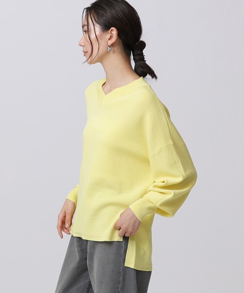 GALLEST（ギャレスト）の「◆ボリュームスリーブVネックニット（ニット/セーター・レディース・グレー/イエロー系その他/ホワイト系/グリーン系・38/34）」の4枚目の写真