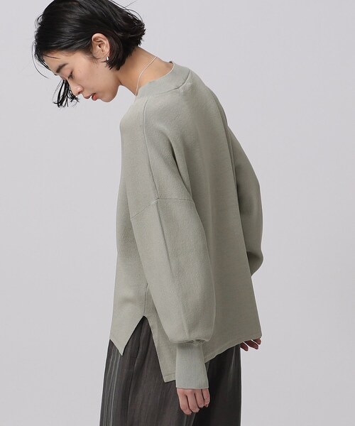 GALLEST（ギャレスト）の「◆ボリュームスリーブVネックニット（ニット/セーター・レディース・グレー/イエロー系その他/ホワイト系/グリーン系・38/34）」の10枚目の写真