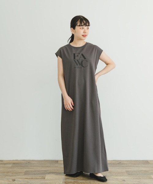 ITEMS URBANRESEARCH(アイテムズ アーバンリサーチ)の「カットジョーゼットフレンチワンピース(ワンピース・レディース・ブラウン/チャコールグレー/オフホワイト・FREE)」の2枚目の写真