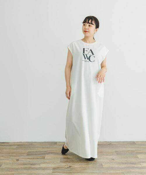 ITEMS URBANRESEARCH(アイテムズ アーバンリサーチ)の「カットジョーゼットフレンチワンピース(ワンピース・レディース・ブラウン/チャコールグレー/オフホワイト・FREE)」の4枚目の写真