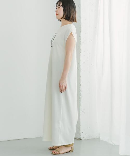 ITEMS URBANRESEARCH(アイテムズ アーバンリサーチ)の「カットジョーゼットフレンチワンピース(ワンピース・レディース・ブラウン/チャコールグレー/オフホワイト・FREE)」の7枚目の写真