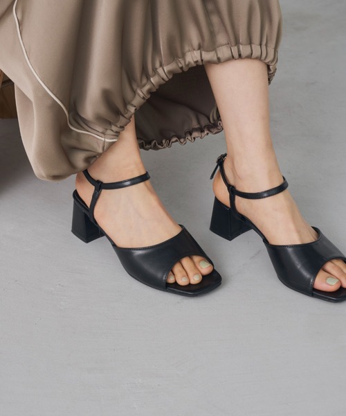 Aunt Marie's（アントマリーズ）の「ストラップカラーヒールサンダル（サンダル・レディース・レッド/ホワイト/ブラック/シルバー・L/M/S）」の18枚目の写真