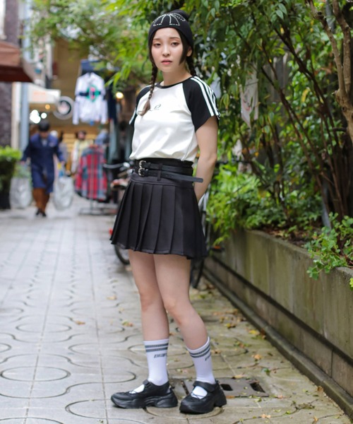 SPINNS(スピンズ)の「スニーカーメッシュサンダル(サンダル・レディース・ブラック/ホワイト・M/L/LL)」の11枚目の写真