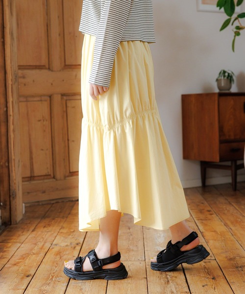 LAKOLE（ラコレ）の「アシメティアードスカート / 112933（スカート・レディース・レモンイエロー/ブラック/スカイブルー・FREE）」の11枚目の写真