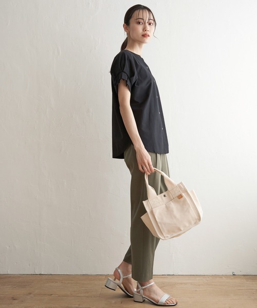 ikka（イッカ）の「前後2WAY袖タックプルオーバー（Tシャツ/カットソー・レディース・ネイビー/ブルー/エメラルド/ライトグレー/ブラック・M/L/S）」の15枚目の写真