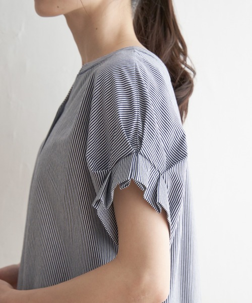 ikka（イッカ）の「前後2WAY袖タックプルオーバー（Tシャツ/カットソー・レディース・ネイビー/ブルー/エメラルド/ライトグレー/ブラック・M/L/S）」の12枚目の写真