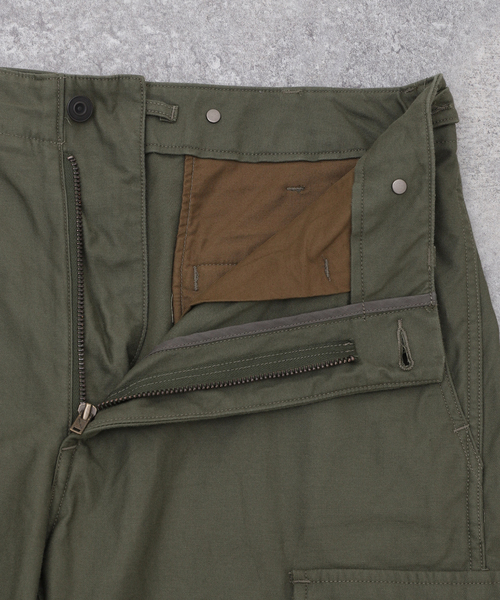 Nigel Cabourn(ナイジェルケーボン)の「NIGEL CABOURN / ナイジェルケーボン ARMY CARGO SHORT(カーゴパンツ・メンズ・カーキ・30/32)」の14枚目の写真
