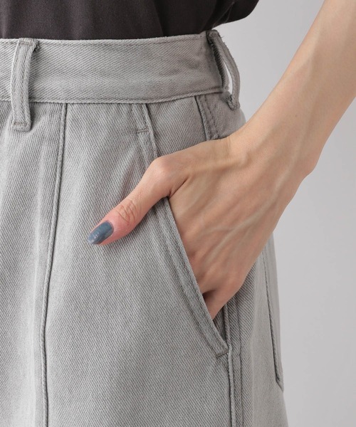 GLOBAL WORK(グローバルワーク)の「GOODデニムアイラインスカート/117770(デニムスカート・レディース・ライトグレー/ライトブルー・MEDIUM/LARGE)」の6枚目の写真