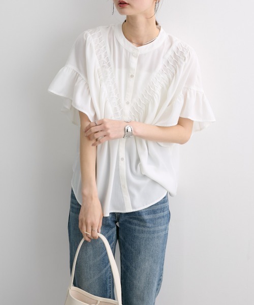 nissen（ニッセン）の「フリル袖デザインブラウス（シャツ/ブラウス・レディース・ブラック/オフホワイト/グレイッシュベージュ・S/M/LL/L）」の19枚目の写真