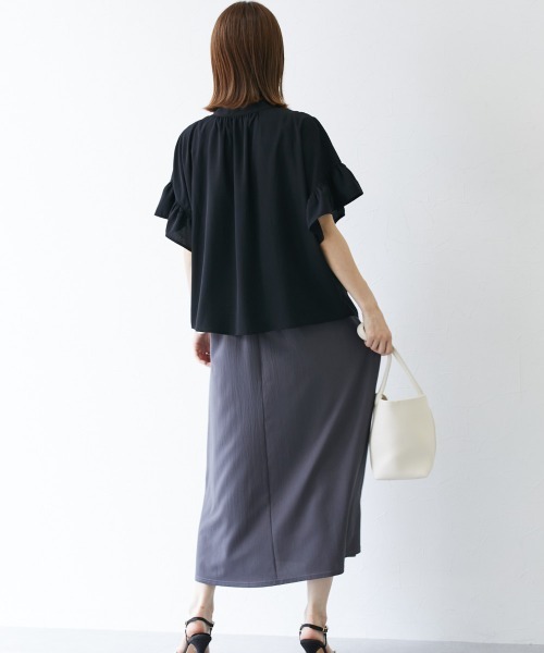 nissen（ニッセン）の「フリル袖デザインブラウス（シャツ/ブラウス・レディース・ブラック/オフホワイト/グレイッシュベージュ・S/M/LL/L）」の13枚目の写真