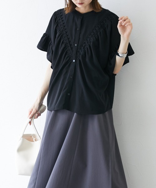 nissen（ニッセン）の「フリル袖デザインブラウス（シャツ/ブラウス・レディース・ブラック/オフホワイト/グレイッシュベージュ・S/M/LL/L）」の12枚目の写真