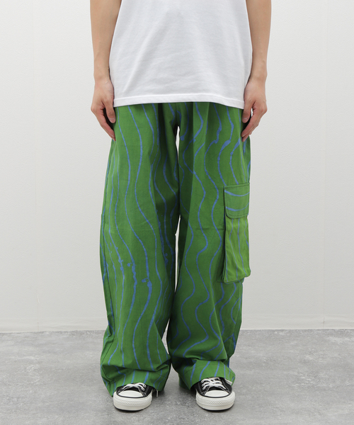 JOURNAL STANDARD(ジャーナルスタンダード)の「POST IMPERIAL / ポストインペリアル Ikeja Cargo Pant - BROKEN PIMWP005-FNT-BW-7(カーゴパンツ・メンズ・ネイビー/グリーン・LARGE)」の2枚目の写真
