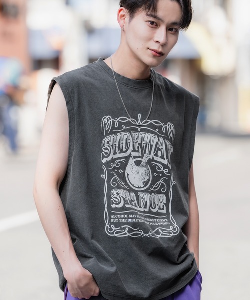 SIDEWAY STANCE（サイドウェイスタンス）の「【SIDEWAY STANCE】ヴィンテージ加工 プリント ノースリーブTシャツ（タンクトップ・メンズ・ブラック系1/ベージュ系/グリーン系/ベージュ系1/グリーン系1/ブラック系/グリーン/ベージュ/ブラック/グリーン系3/ベージュ系3/ブラック系2/グリーン系2/ベージュ系2/グリーン系4/ベージュ系4/ブラック系4/ブラック系3・X-LARGE/LARGE/MEDIUM/SMALL）」の4枚目の写真