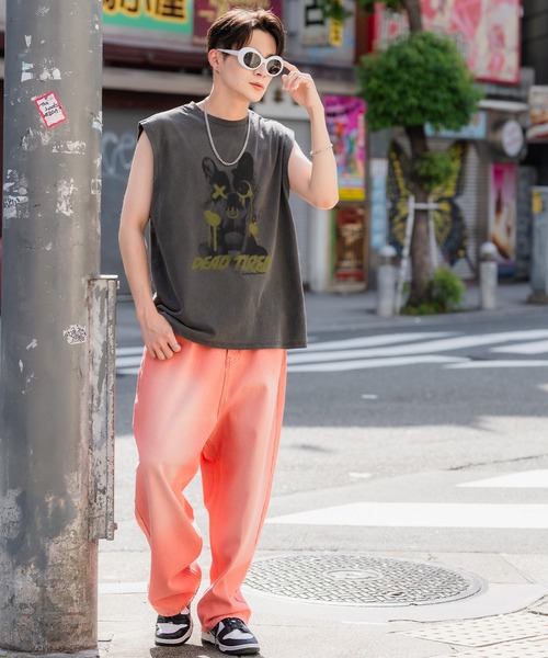 SIDEWAY STANCE（サイドウェイスタンス）の「【SIDEWAY STANCE】ヴィンテージ加工 プリント ノースリーブTシャツ（タンクトップ・メンズ・ブラック系1/ベージュ系/グリーン系/ベージュ系1/グリーン系1/ブラック系/グリーン/ベージュ/ブラック/グリーン系3/ベージュ系3/ブラック系2/グリーン系2/ベージュ系2/グリーン系4/ベージュ系4/ブラック系4/ブラック系3・X-LARGE/LARGE/MEDIUM/SMALL）」の19枚目の写真