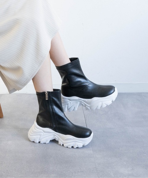 Fabby fabby（ファビィーファビィー）の「ボリュームスニーカーストレッチブーツ（ブーツ・レディース・ブラック×ブラック/ブラック/シルバー・SMALL/MEDIUM/LARGE）」の6枚目の写真