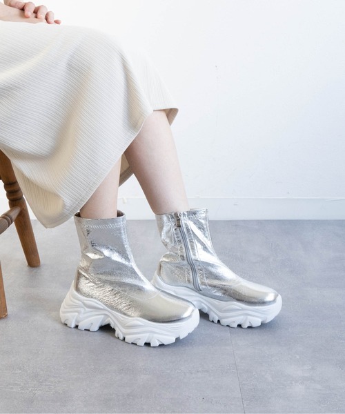 Fabby fabby（ファビィーファビィー）の「ボリュームスニーカーストレッチブーツ（ブーツ・レディース・ブラック×ブラック/ブラック/シルバー・SMALL/MEDIUM/LARGE）」の8枚目の写真