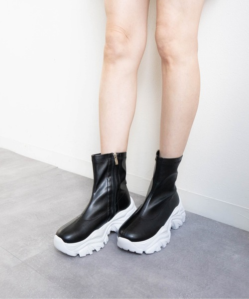 Fabby fabby（ファビィーファビィー）の「ボリュームスニーカーストレッチブーツ（ブーツ・レディース・ブラック×ブラック/ブラック/シルバー・SMALL/MEDIUM/LARGE）」の11枚目の写真