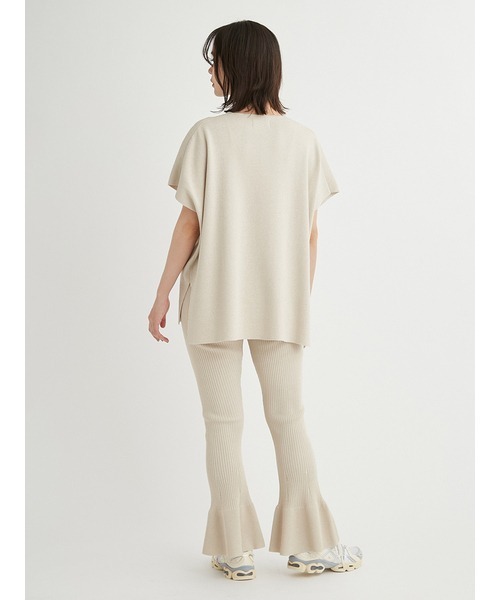 emmi(エミ)の「フレアヘムラメリブニットパンツ(その他パンツ・レディース・ライトベージュ/ダークネイビー・0/1)」の4枚目の写真