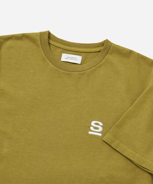 Saturdays NYC（サタデーズ ニューヨークシティ ）の「Pigment Dyed/S Relax SS Tee（Tシャツ/カットソー・メンズ・イエロー系その他/オフホワイト/ネイビー・L/M/S/XL）」の5枚目の写真