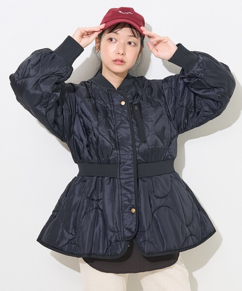 FREAK'S STORE（フリークスストア）の「リメイク風 ヴィンテージ 加工 キルトペプラムジャケット / ノーカラーキルトコート（その他アウター・レディース・ブラック/オフホワイト/オリーブ・ﾌﾘ-）」の10枚目の写真