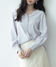 バックVネックシフォンブラウス