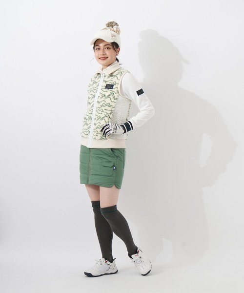 FILA GOLF(フィラゴルフ )の「ボアベスト+中綿スカート セットアップワンピース(ワンピース・レディース・オフホワイト/ネイビー/ピンク・MEDIUM/LARGE)」の6枚目の写真