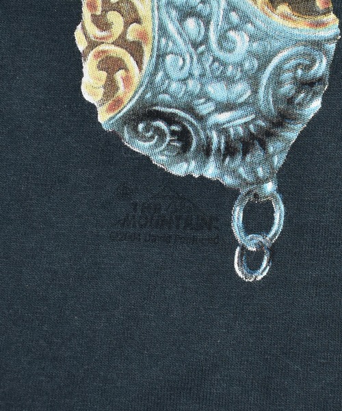 THE MOUNTAIN（ザマウンテン）の「【ヴィンテージ古着】Y2K THE MOUNTAIN パイレーツ Tシャツ（Tシャツ/カットソー・メンズ・ブラック・LARGE）」の8枚目の写真