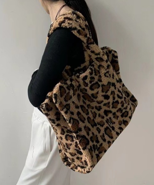 DIAVEL(ディアベル)の「ボアヒョウ柄大容量トートバッグ(トートバッグ・レディース・ブラウン・FREE)」の7枚目の写真