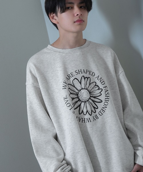 NILWAY（ニルウェイ）の「フラワーデザイン オーバーサイズ スウェット（スウェット・レディース・オートミール/ブラック/杢グレー・MEDIUM/LARGE）」の16枚目の写真