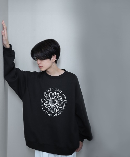 NILWAY（ニルウェイ）の「フラワーデザイン オーバーサイズ スウェット（スウェット・レディース・オートミール/ブラック/杢グレー・MEDIUM/LARGE）」の15枚目の写真