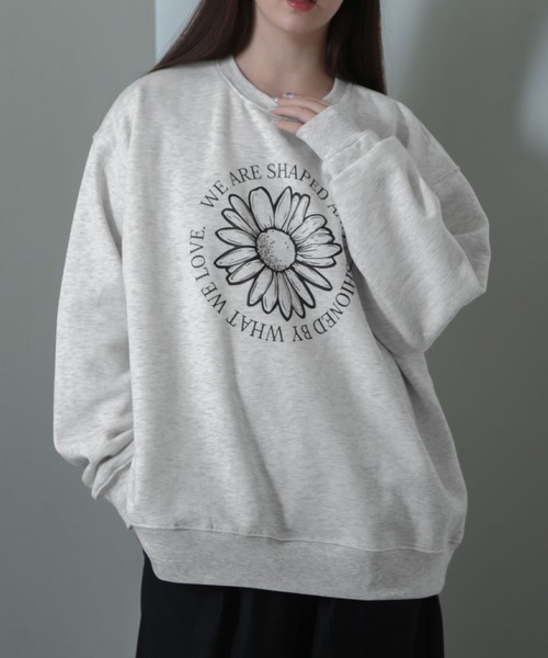 NILWAY（ニルウェイ）の「フラワーデザイン オーバーサイズ スウェット（スウェット・レディース・オートミール/ブラック/杢グレー・MEDIUM/LARGE）」の17枚目の写真