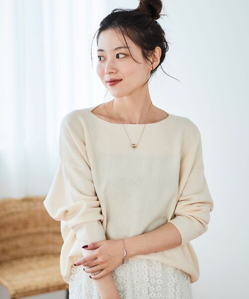 le.coeur blanc（ルクールブラン）の「《手洗い可能》ミラノリブ裾ラウンドプルオーバー（ニット/セーター・レディース・ベージュ/レッド/ブラック/チャコールグレー/アイボリー/イエロー・38）」の2枚目の写真
