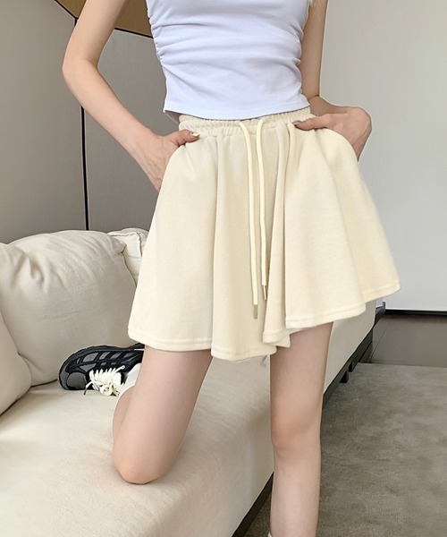 Miniministore（ミニミニストア）の「シンプルAラインショートパンツレディース（スウェットパンツ・レディース・チャコールグレー/ライトベージュ/ブラック・FREE）」の5枚目の写真