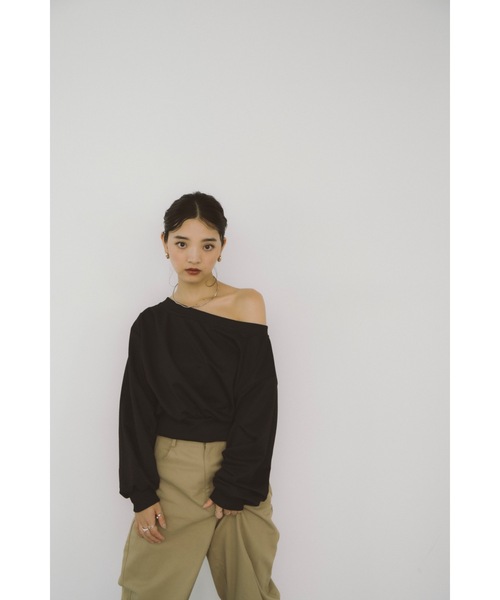 DRWCYS（ドロシーズ）の「オフショルダースウェット（スウェット・レディース・ブラック/グレー・FREE）」の5枚目の写真