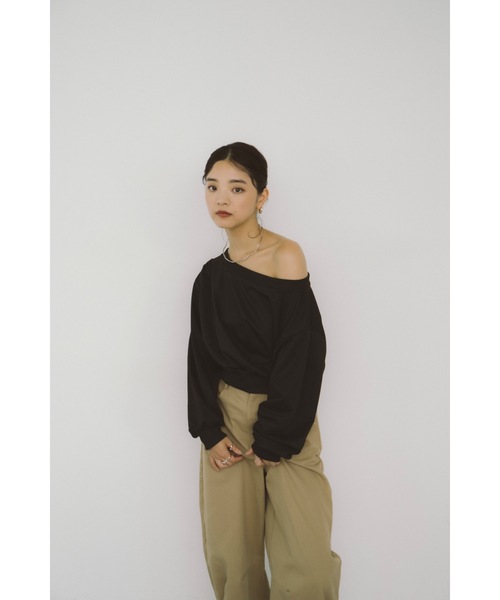 DRWCYS（ドロシーズ）の「オフショルダースウェット（スウェット・レディース・ブラック/グレー・FREE）」の6枚目の写真