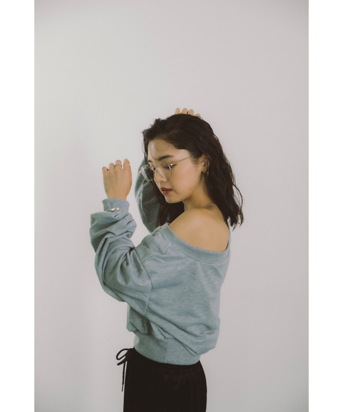 DRWCYS（ドロシーズ）の「オフショルダースウェット（スウェット・レディース・ブラック/グレー・FREE）」の16枚目の写真