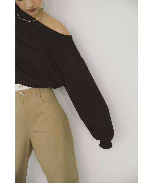 DRWCYS（ドロシーズ）の「オフショルダースウェット（スウェット・レディース・ブラック/グレー・FREE）」の4枚目の写真