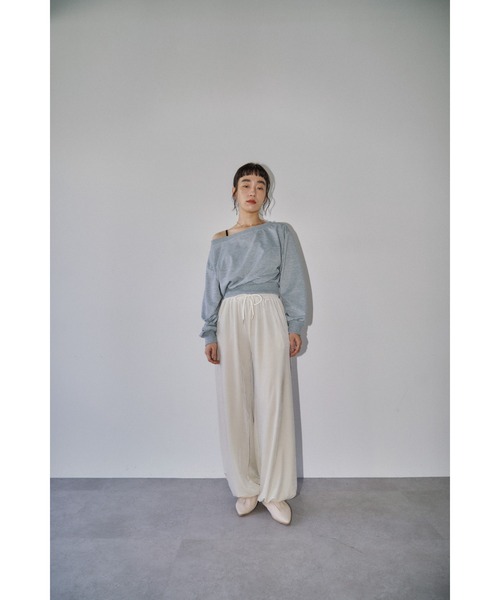 DRWCYS（ドロシーズ）の「オフショルダースウェット（スウェット・レディース・ブラック/グレー・FREE）」の10枚目の写真