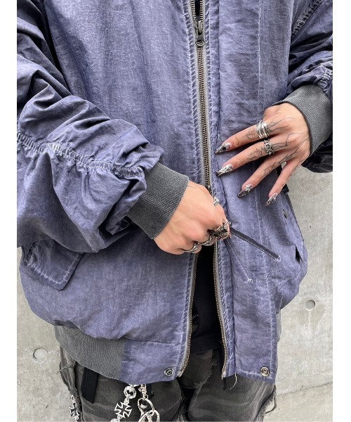 XU(エックスユー)の「ストリートファッション XU エックスユー washed shirring blouson ウォッシュドシャーリングブルゾン MA-1 エムエーワン 羽織り オーバーサイズ 韓国ファッション 韓国ストリート(ブルゾン・メンズ・グレー・ONE SIZE)」の13枚目の写真