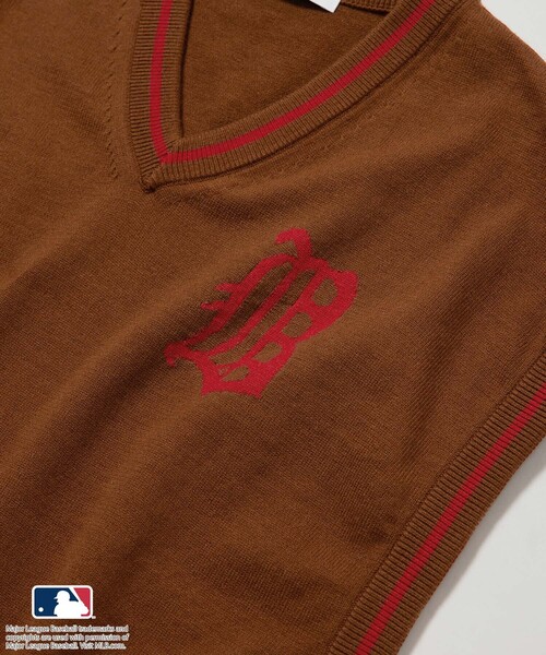 ADAM ET ROPE'(アダムエロペ)の「【MLB COLLECTION BY JUN】クラシックロゴニットベスト(ベスト・メンズ・ホワイト/ブラウン/ブラック・L/M)」の20枚目の写真