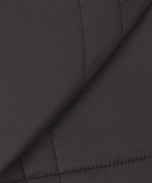LOW CLASSIC（ロウ　クラシック）の「【LOW CLASSIC/ロウ・クラシック】VOLUME STITCH PADDED VEST LW243VT01（ブルゾン・レディース・ブラック系その他・SMALL）」の16枚目の写真