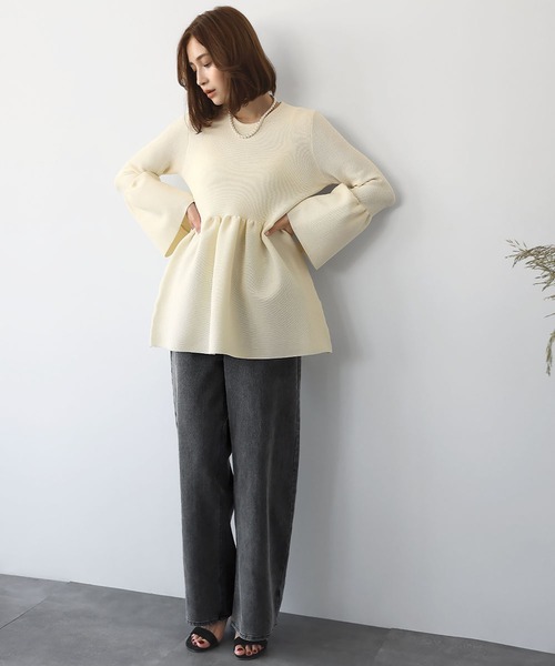 ELFRANK(エルフランク)の「ペプラムランタンスリーブニットプルオーバー(ニット/セーター・レディース・アイボリー/ブラック・FREE)」の9枚目の写真