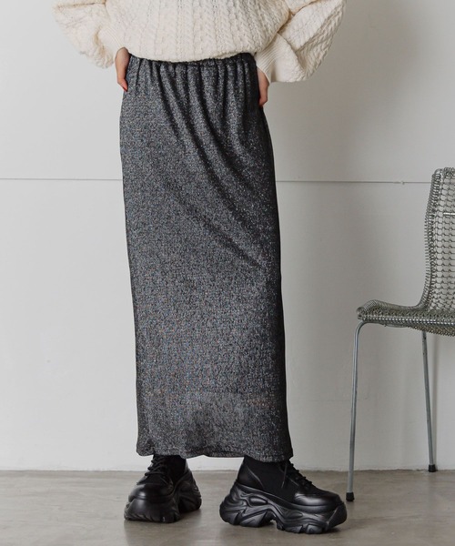 PAGEBOY(ページボーイ)の「ラメプリーツナロースカート(スカート・レディース・ゴールド/ネイビー/ブラック・FREE)」の10枚目の写真