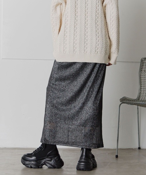 PAGEBOY(ページボーイ)の「ラメプリーツナロースカート(スカート・レディース・ゴールド/ネイビー/ブラック・FREE)」の11枚目の写真